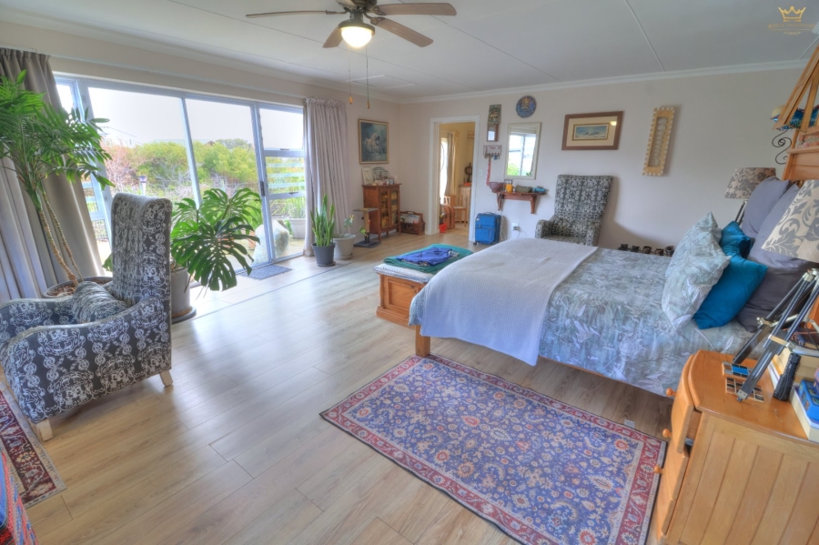 4 Bedroom Property for Sale in Bettys Bay Western Cape